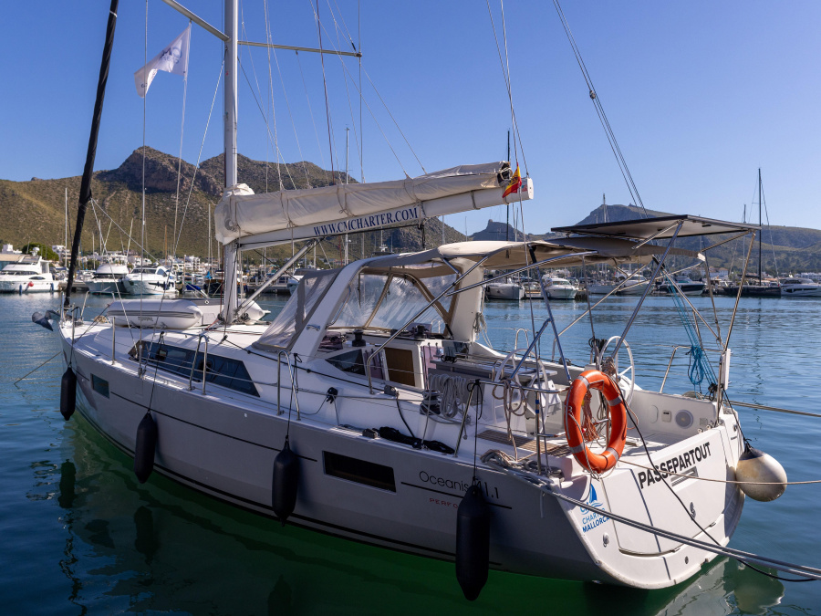 Photo #1 - Oceanis 41.1 Perfomance (PASSEPARTOUT) en Reial Club Nàutic - 25212