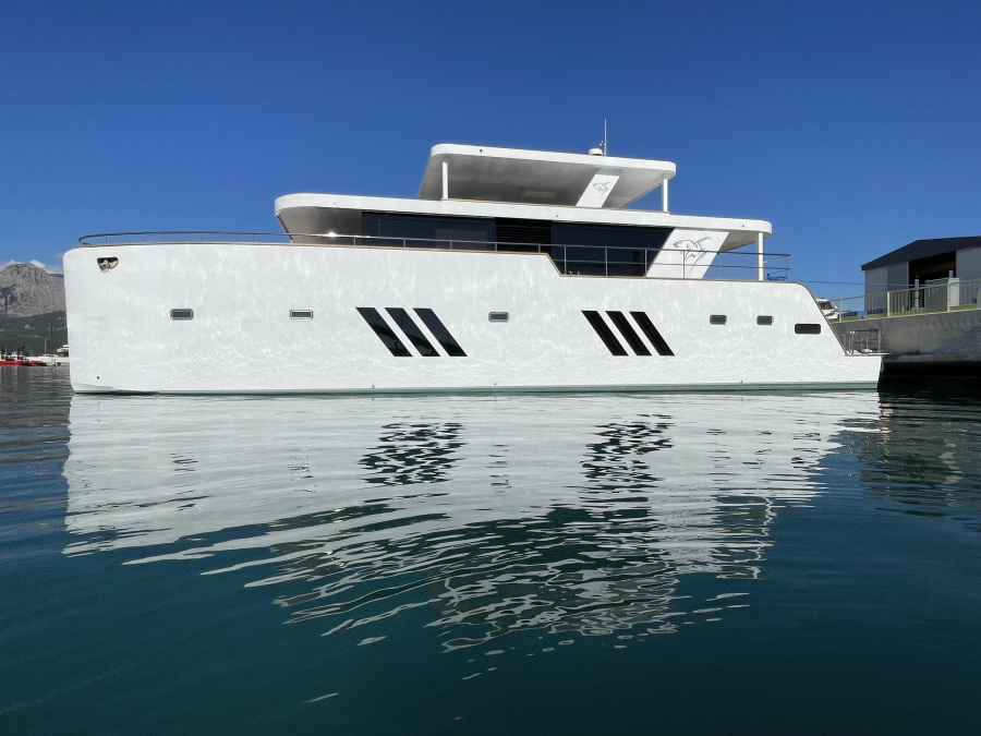 Photo #1 - Ocean Beast 65 Fly (Inka) en Marina Baotić - 19474