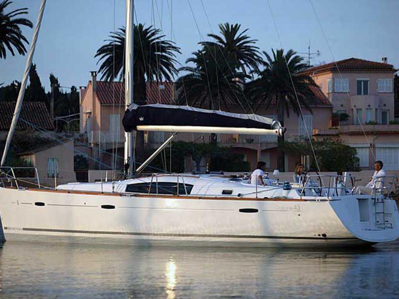 Photo #1 - Oceanis 43 (GOODBAR) in Marina de - 7028