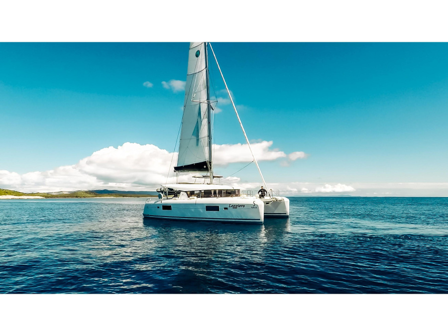 Photo #1 - Lagoon 42 (LEGGIERO) en Marina Frapa - 5336