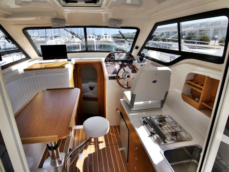 Interior image - 2
