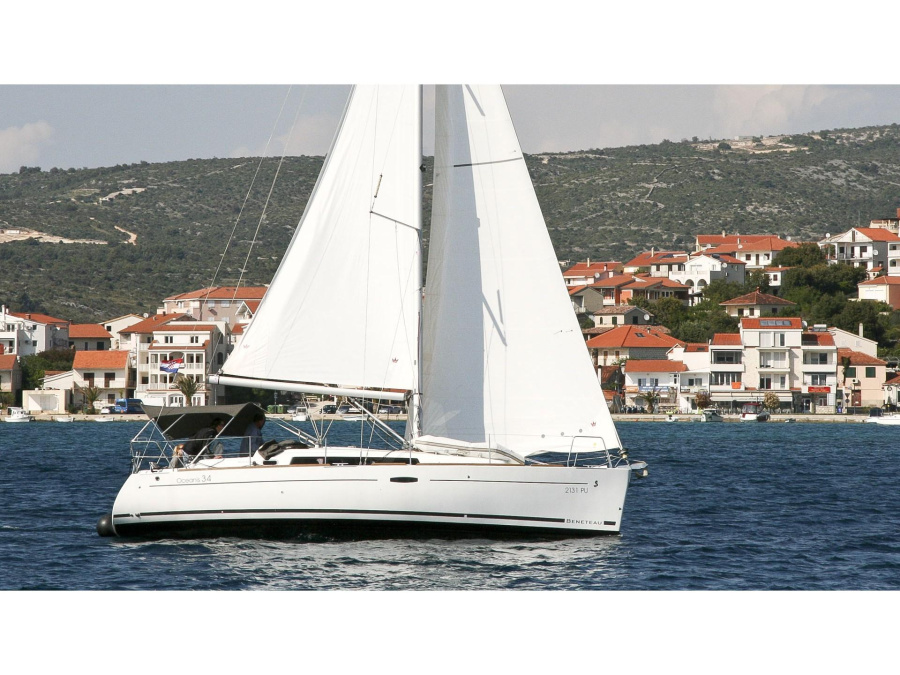 Photo #1 - Oceanis 34 (LL Skyhawk) en Tehnomont Marina Veruda - 9164