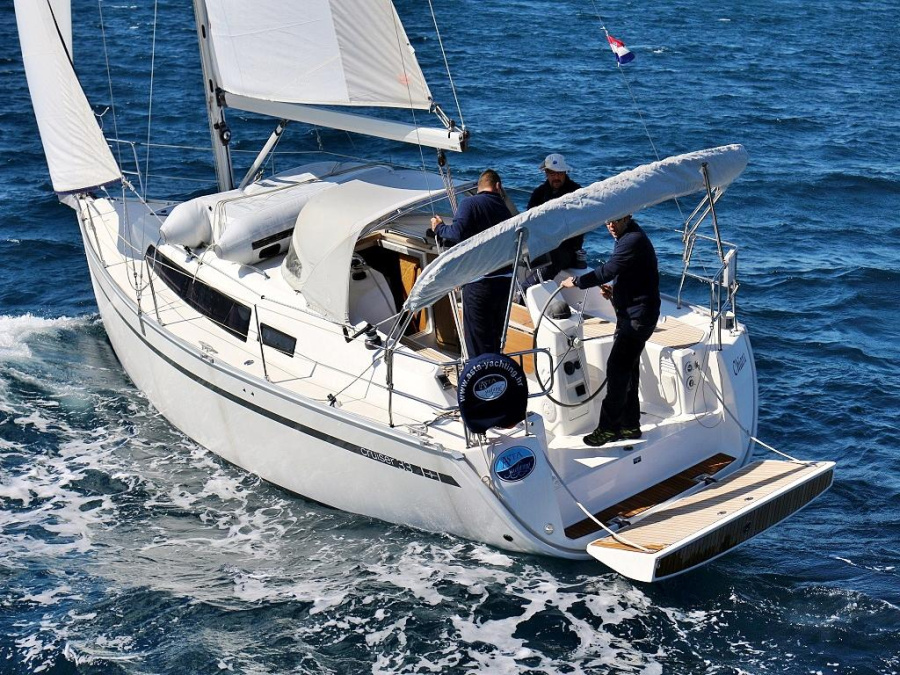 Photo #1 - BAVARIA C 33 (CHIARA) en D-Marin Dalmacija Marina - 17259