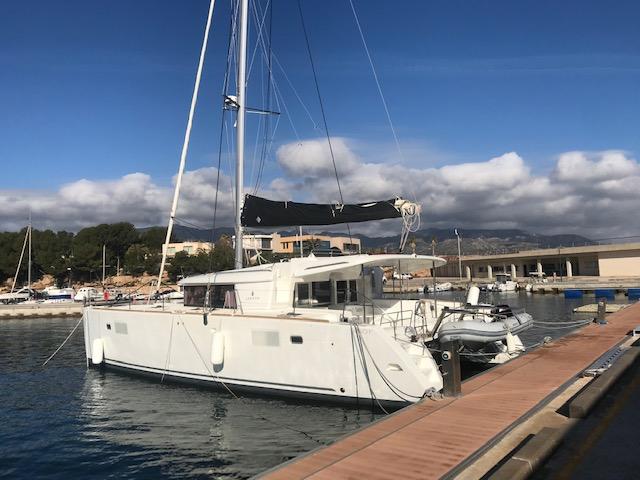 Photo #1 - Lagoon 450 F (ONENO) en Port - 9424