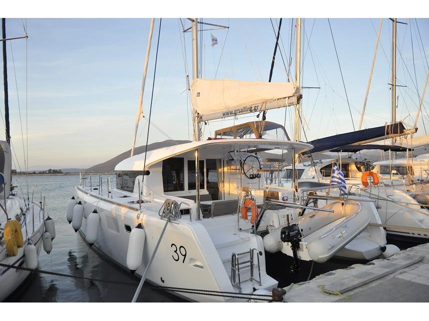 Photo #1 - Lagoon 39 (EXPLORER) en Port of Lefkas - 7870