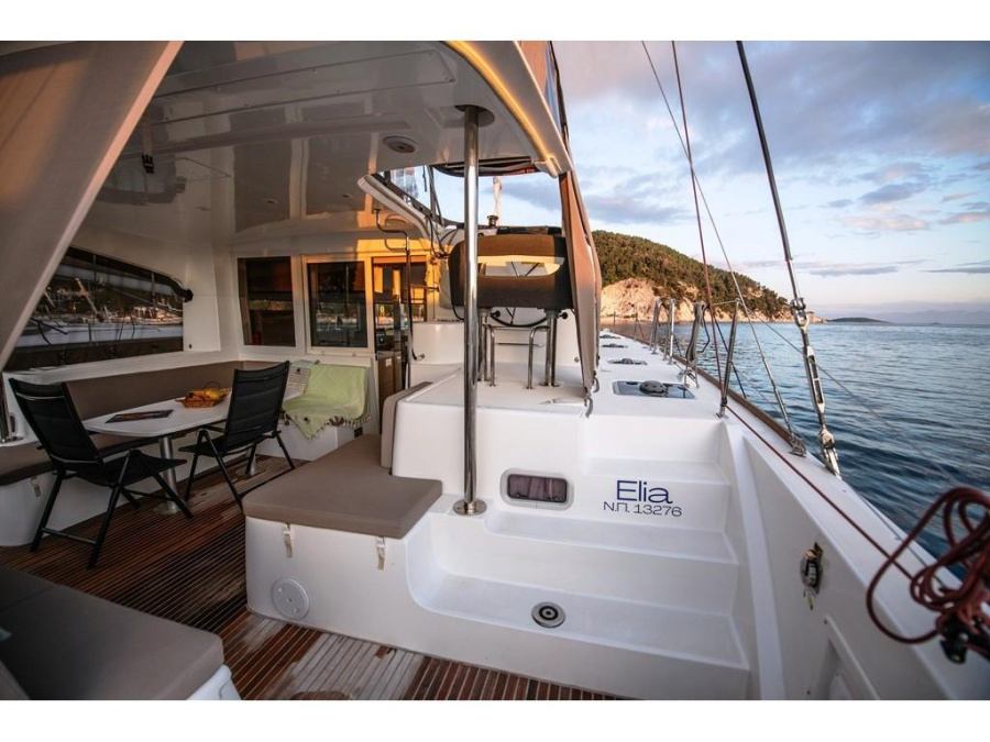 Photo #1 - Lagoon 40 (ELIA) en New Marina - 3685