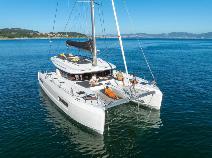 Photo #1 - Lagoon 43 (Owners Version) (Har Bar) in Fort Burt Marina - 64066