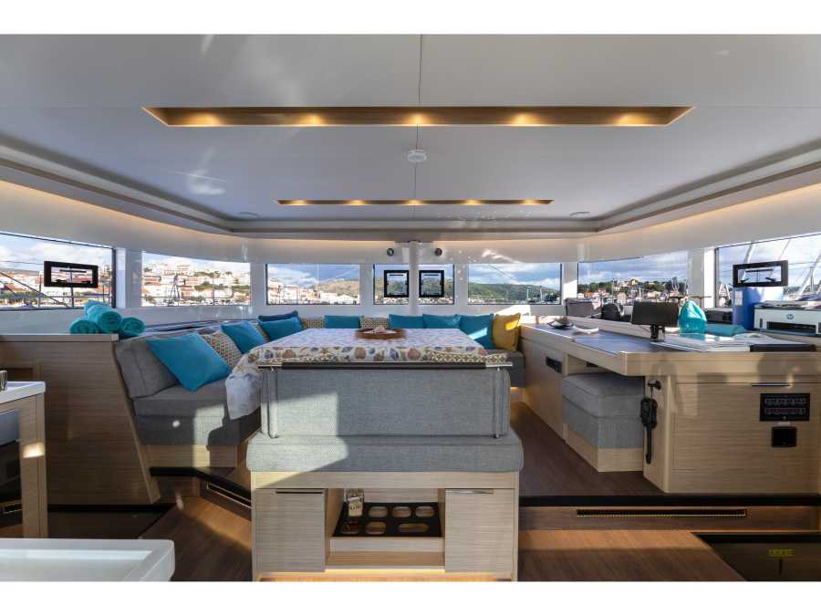Interior image - 2