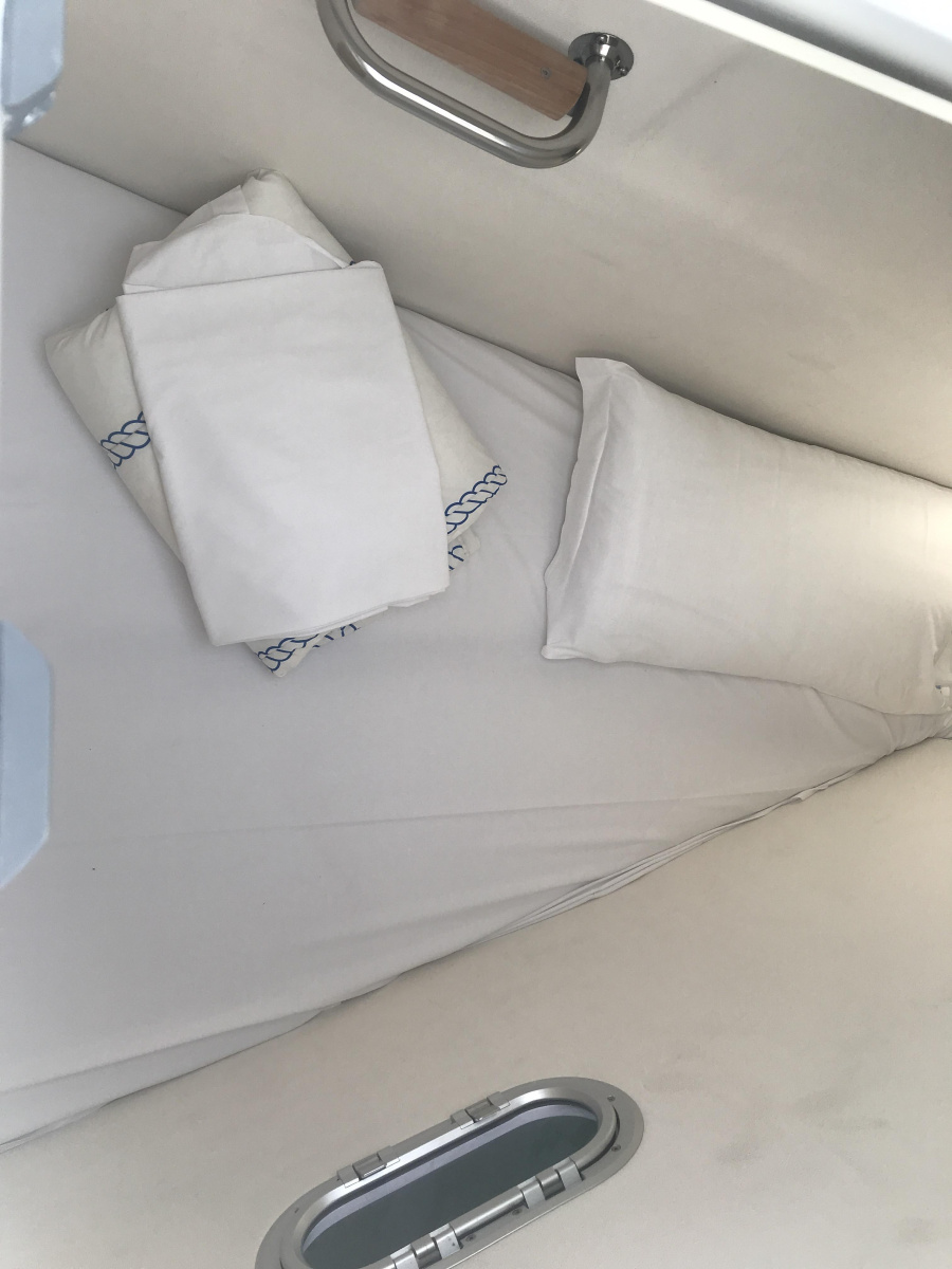 Pixie Dixie (A/C, Generator) - 2