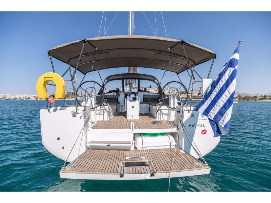 Photo #1 - Sun Odyssey 490 4 cabins (MAD KISS) en Main Port - 19378