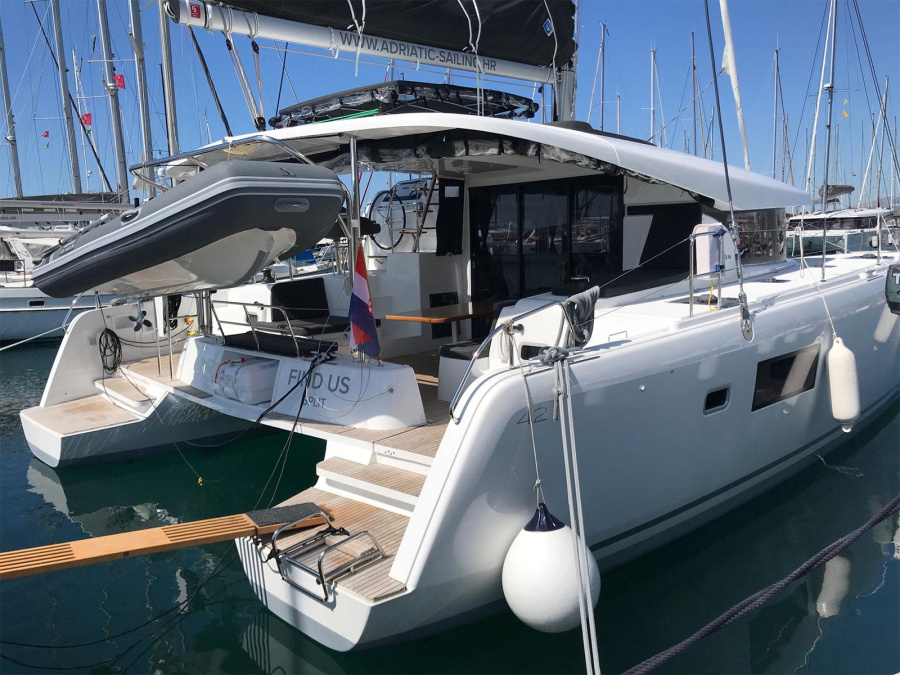 Photo #1 - Lagoon 42 owner version (FIND US) in Marina Kaštela - 10129