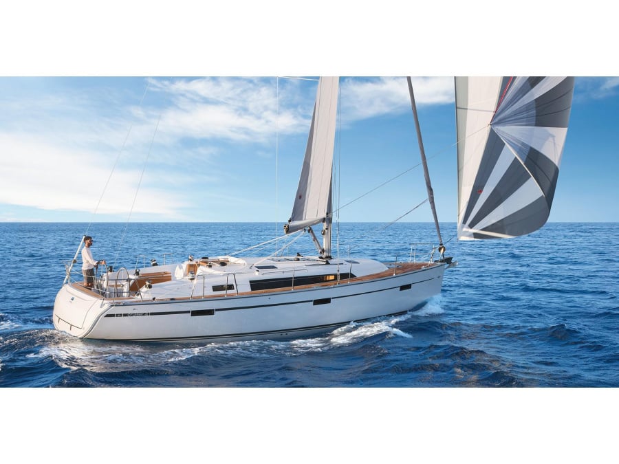 Photo #1 - Bavaria 41 Cruiser Style (OFFSPRING) in Doca de Belém - 10411