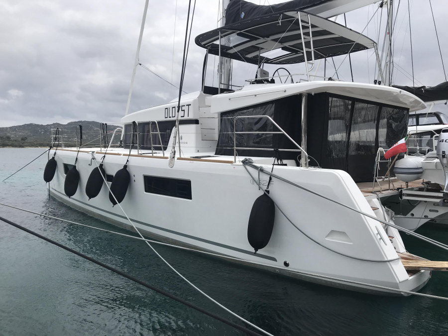 Photo #1 - Lagoon 52F - 6 cab (Dugongo II (GND) (6 cab + 1 crew) (A/C, WM, Generator, Inverter, Tender Lift)) in Grenada Yacht Club - 8929
