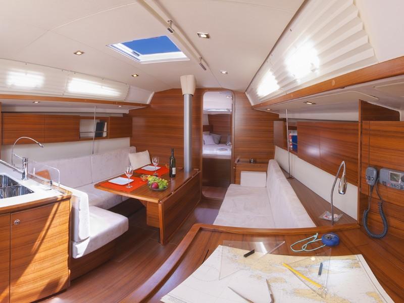 Interior image - 1