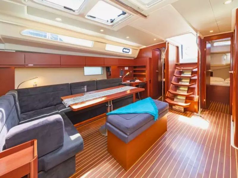 Interior image - 2