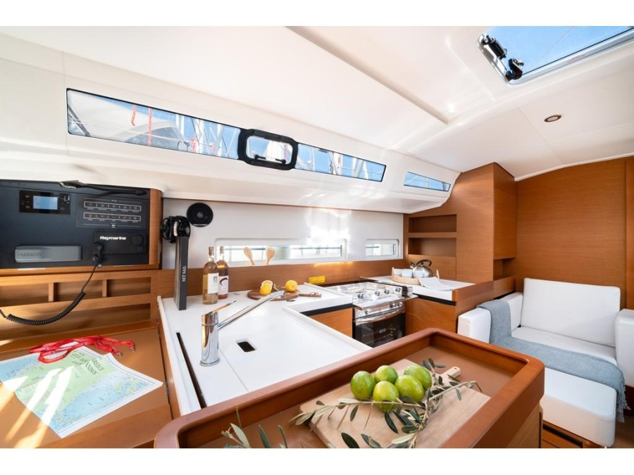 Interior image - 1