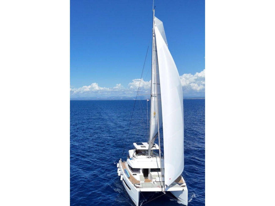Photo #1 - Bali 5.4 (Gemini) in Marina Kaštela - 10130