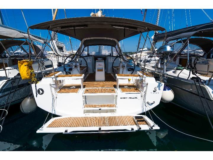 Photo #1 - Oceanis 38 (GREY PEARL) in Marina - 12159