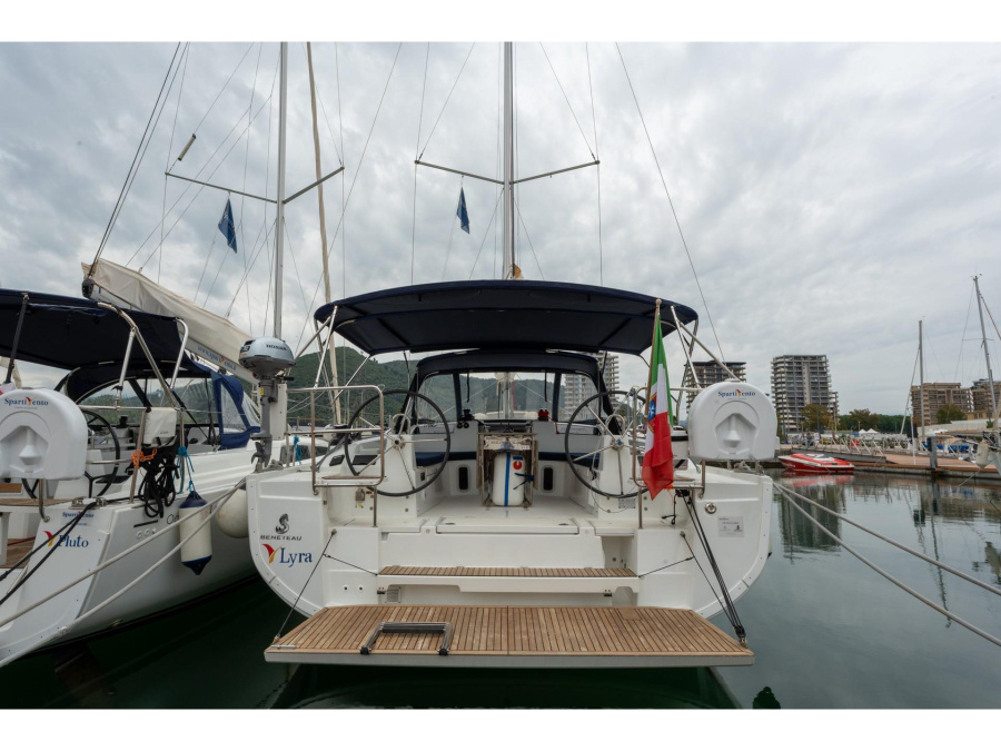 Photo #1 - Oceanis 40.1 (Lyra - Comfort line) en Marina d'Arechi - 9266