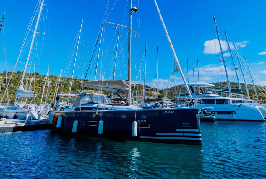 Photo #1 - Dufour 430 (Catacea) in Marina Kremik - 20527
