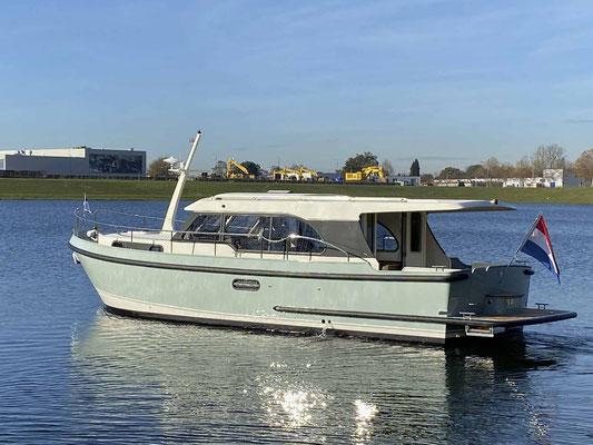 Photo #1 - Linssen Grand Sturdy 35.0 Sedan Intero (La Gourmandise) en Port du Landeron - 17974