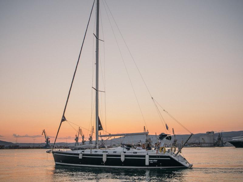 Photo #1 - Ocean Star 51.2 (Apollon) en Port of - 12644