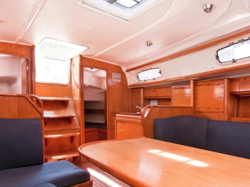 Interior image - 2