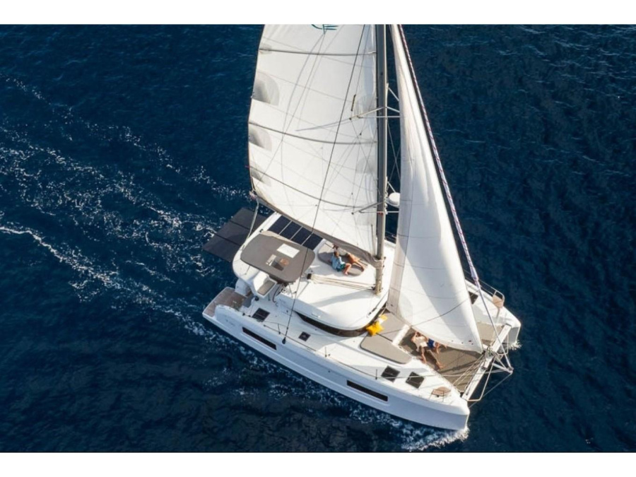Photo #1 - Lagoon 38 (Dattero - Comfort line) en Marina - 63942