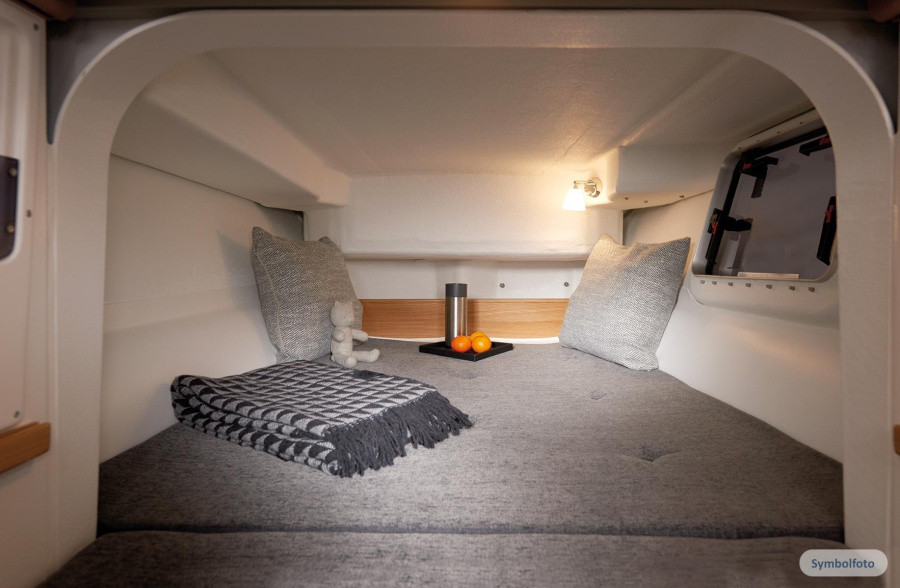 Interior symbol aft cabin slim double berth - 2