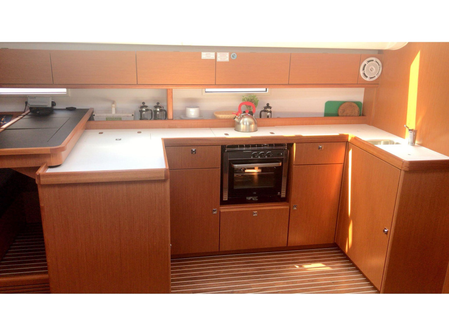 Interior image - 1