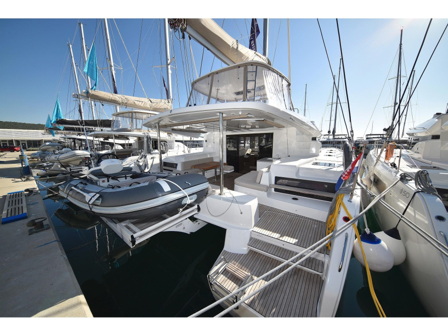 Photo #1 - Lagoon 50 (SHADOW) in D-Marin Dalmacija Marina - 14159