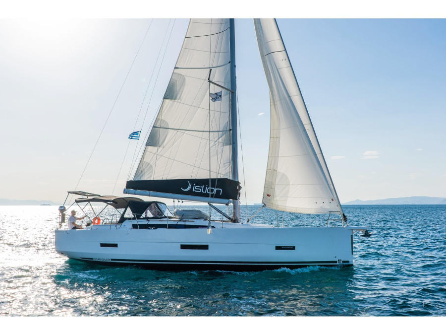 Photo #1 - Dufour 430 (Hierax) en Port of - 17284