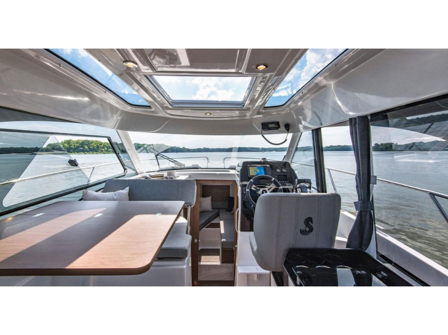 Interior image - 2