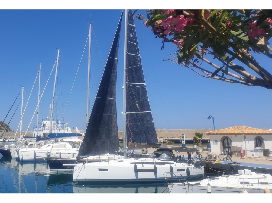 Photo #1 - Sun Odyssey 410 Performance - New sail (The song is you) en Porto di - 14370
