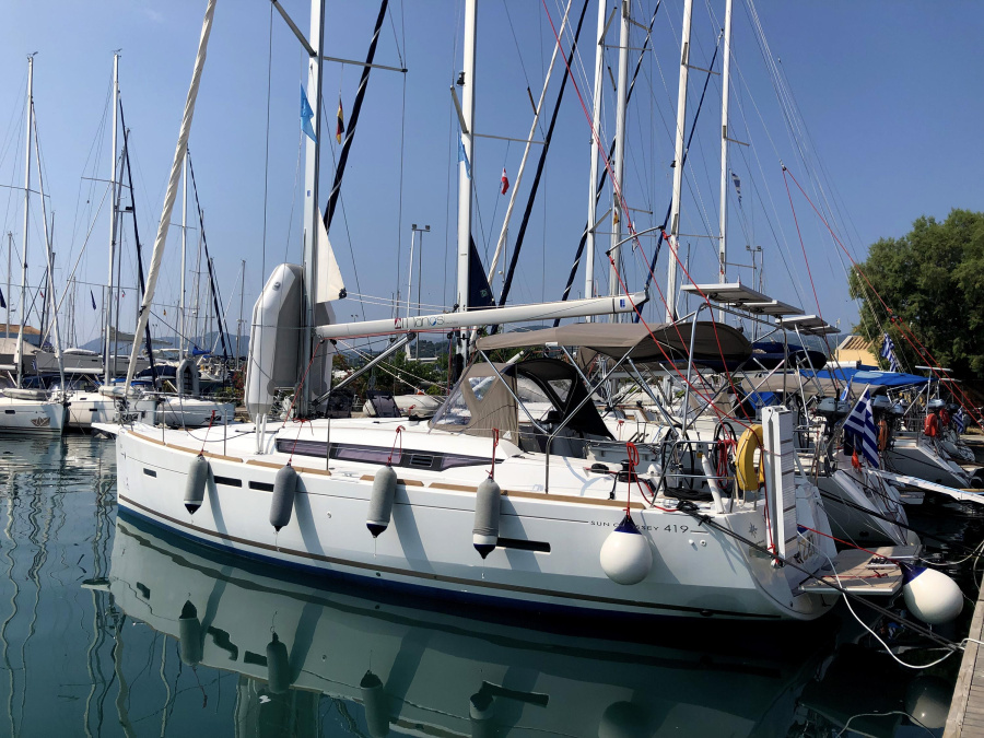 Photo #1 - Sun Odyssey 419 (IZZI   Boat location in LEFKAS MARINA, D-marin) en D-Marin Marina Lefkas - 12152