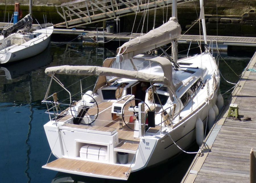 Photo #1 - Dufour 360 (Mar me Quer) in Marina de - 13691