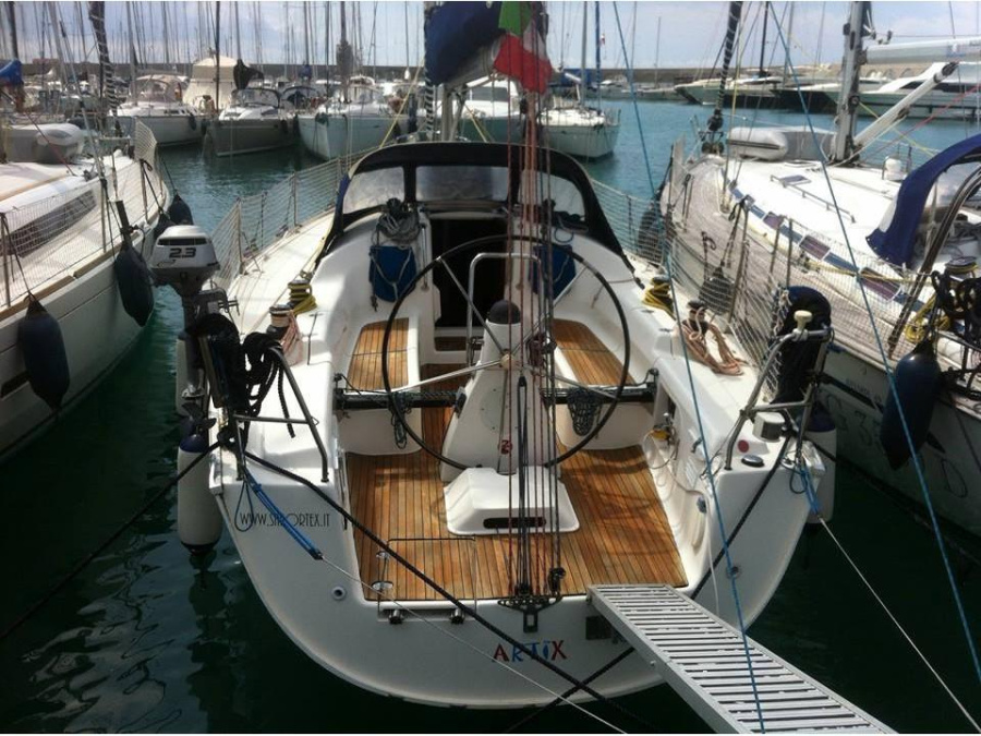 Photo #1 - Bavaria 38 Match (ARTIX) en Marina Cala de' Medici - 25338