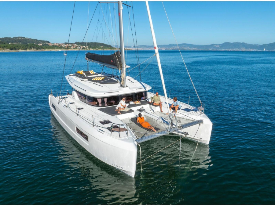 Photo #1 - Lagoon 43 (Alma - Premium line) in Marina - 66168