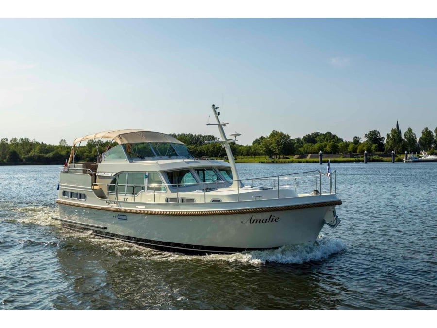 Photo #1 - Linssen Grand Sturdy 40.0 AC (Amalie) in Jachthaven De Spaanjerd - 16086