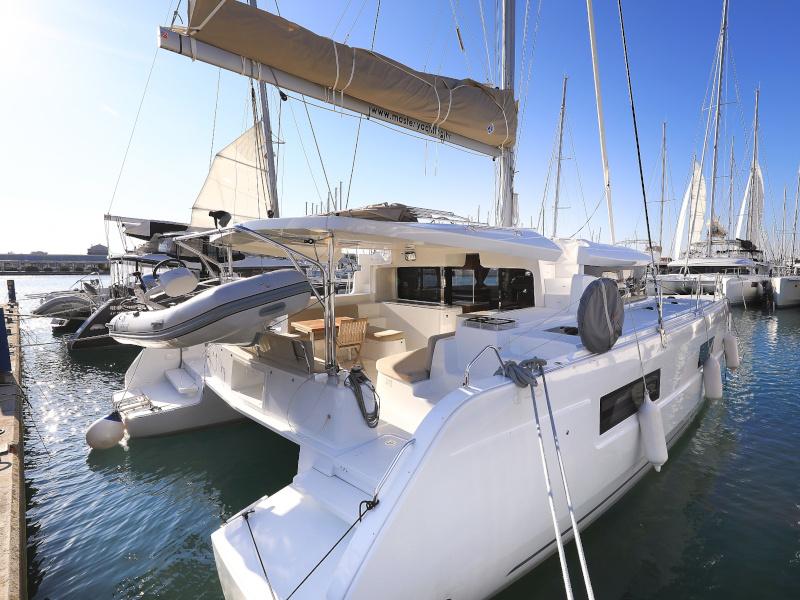 Photo #1 - Lagoon 46 (MIDLIFE CRISIS) in D-Marin Dalmacija Marina - 25734