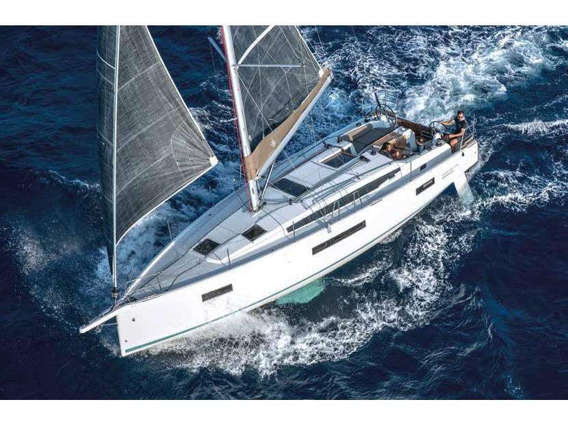 Photo #1 - Sun Odyssey 410 (Lyon) in Marina - 18438