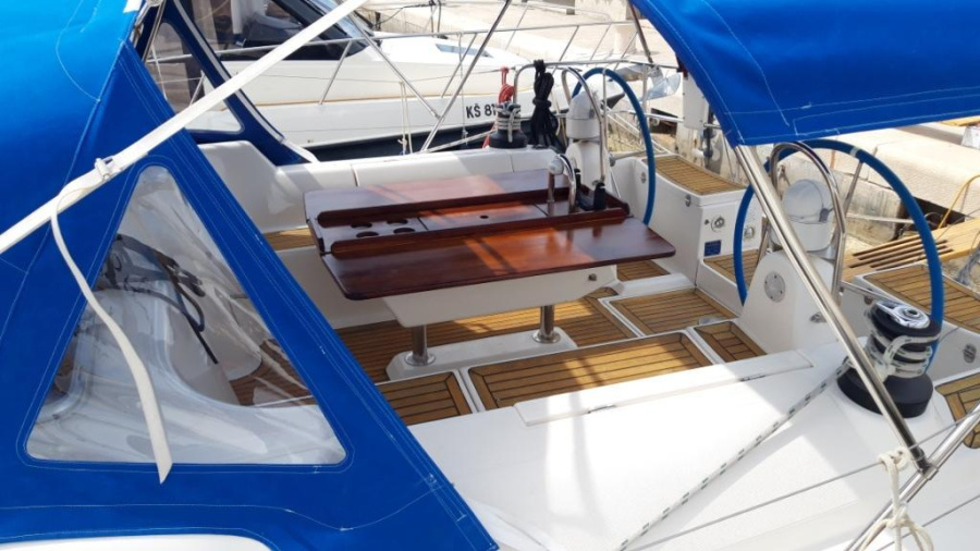Hauraki (refit: 2025, new engine and solar panels) - 2