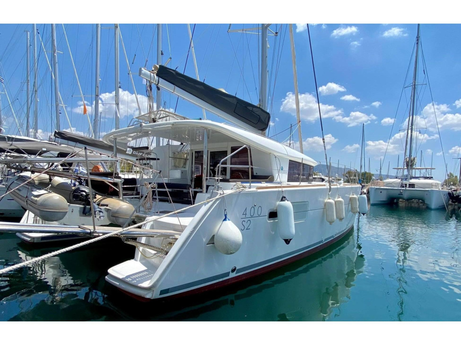 Photo #1 - Lagoon 400 S2 (CHRISTINA I) en Alimos Marina - 20115