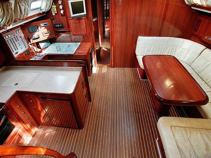 Interior image - 1