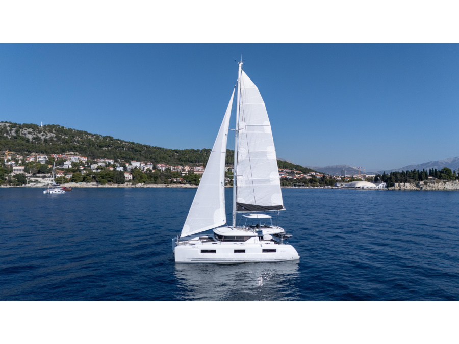 Photo #1 - Lagoon 46 (AURA) in Marina Frapa - 16497