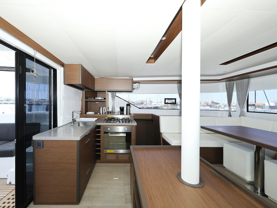 Interior image - 2