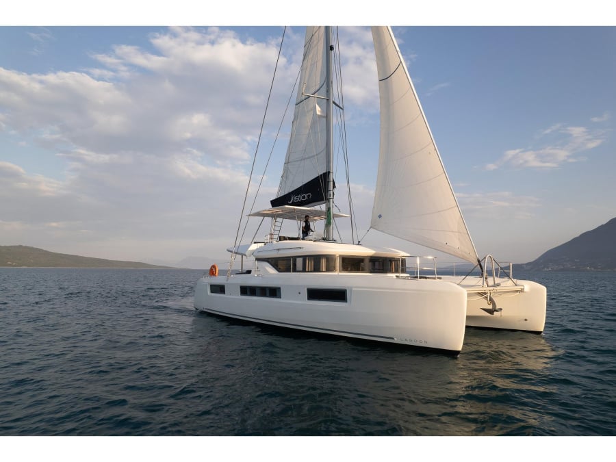 Photo #1 - Lagoon 50 A/C & GEN & WM (Andromeda) en D-Marin Marina Lefkas - 8331