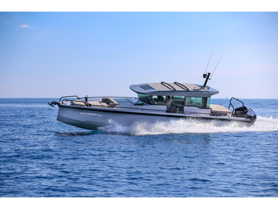 Photo #1 - Axopar 37 XC Cross Cabin (2 cabins) (BUGS BUNNY) en  - 16495