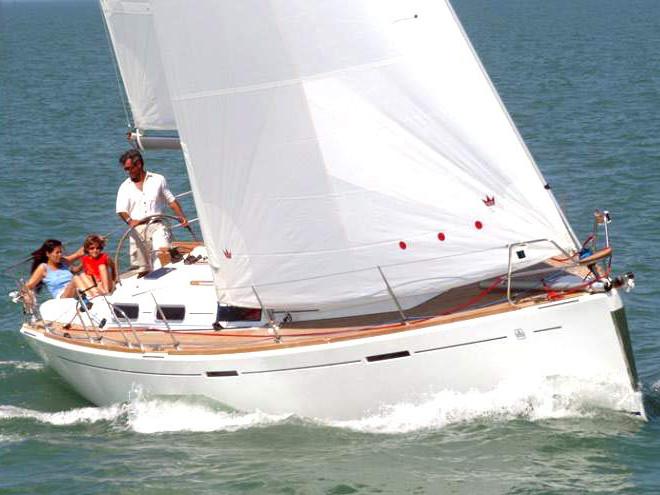 Photo #1 - Dufour 365 Grand Large (Mentholad) en Port - 19006