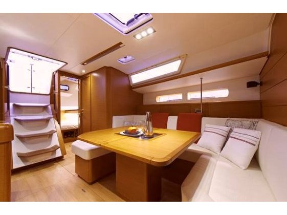 Interior image - 1